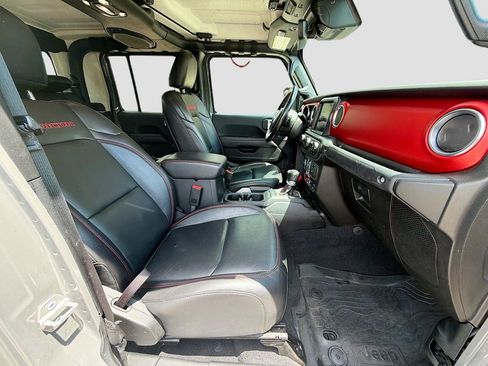 Used 2020 Jeep Gladiator Rubicon AWD/4WD image 14