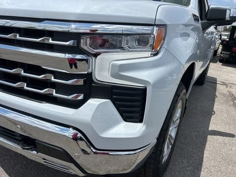 New 2026 Chevrolet Silverado 1500 LTZ w/ LTZ Premium Package AWD/4WD image 9