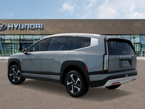 New 2026 Hyundai Ioniq 9 SE image 3