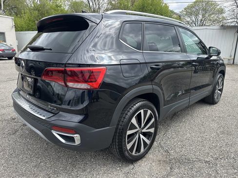Used 2022 Volkswagen Taos SE AWD/4WD image 7