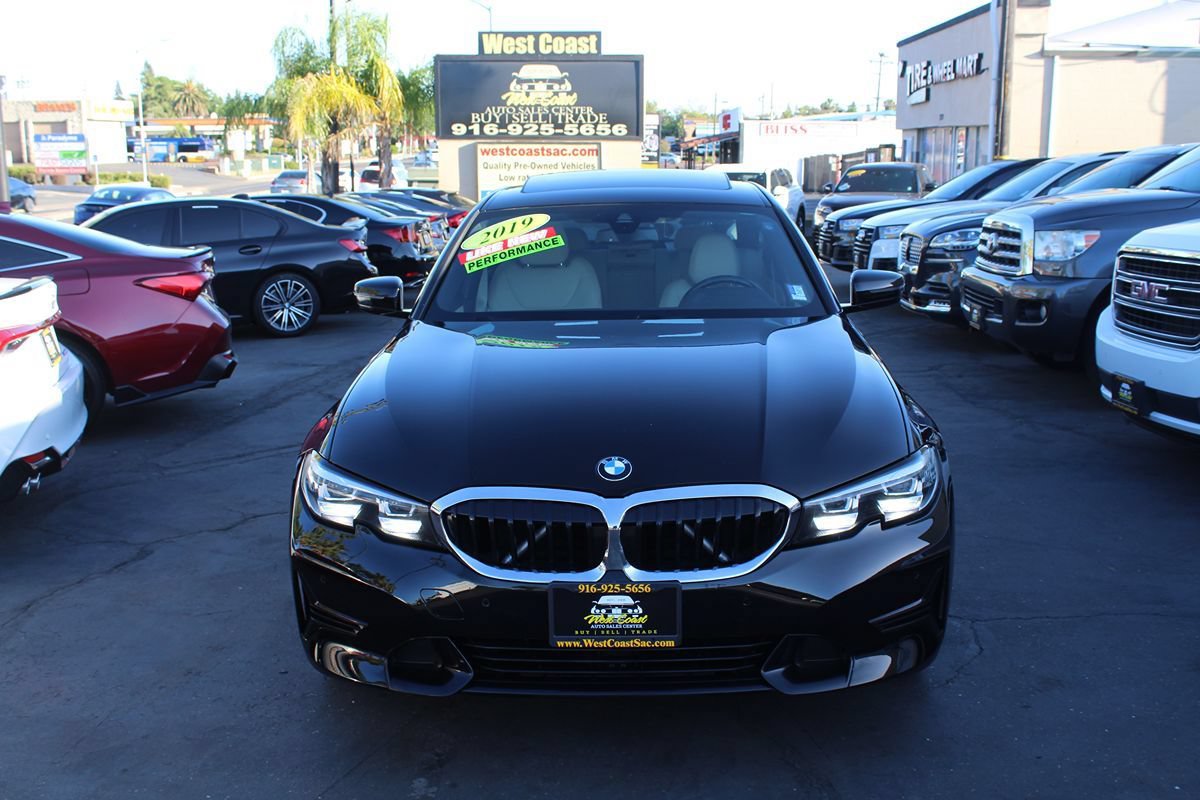 Used 2019 BMW 330i Sedan w/ Driving Assistance Package RWD image 3