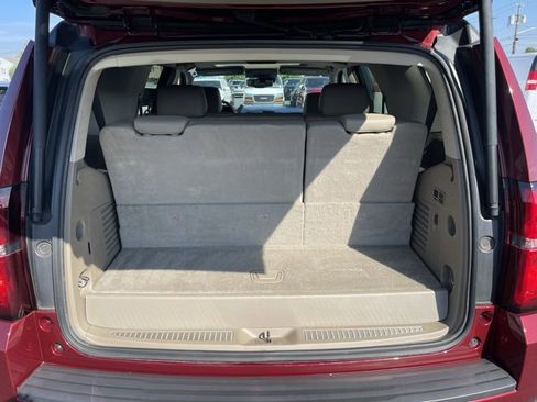 Used 2019 Chevrolet Tahoe LT w/ Luxury Package image 7