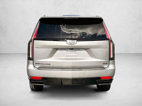 Used 2024 Cadillac Escalade ESV Sport Platinum w/ LPO, ONYX Package AWD/4WD image 4