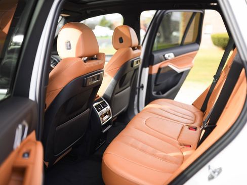 Used 2021 BMW X5 xDrive45e w/ Premium Package 3 image 51