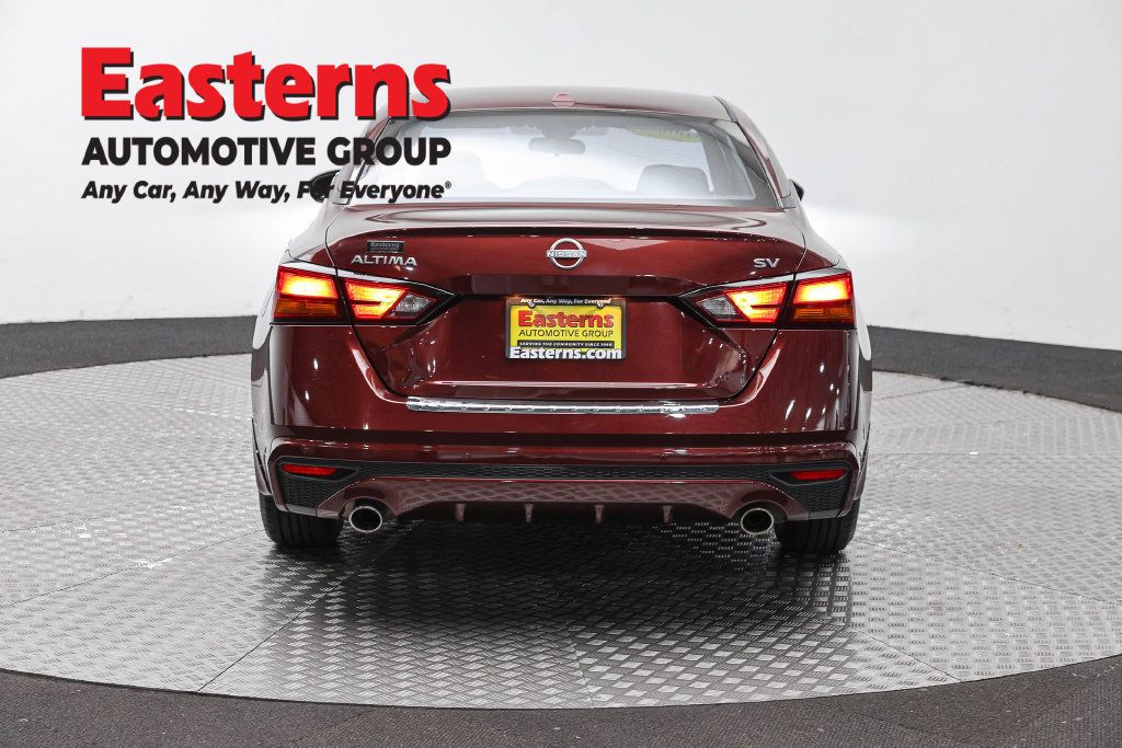 Used 2023 Nissan Altima 2.5 SV w/ SV Premium Package FWD image 8