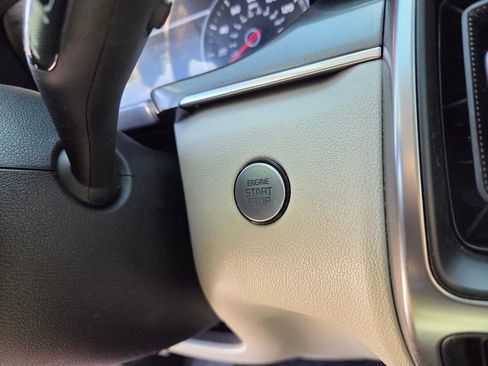 Used 2023 Kia Sorento S w/ Panoramic Sunroof Package image 28