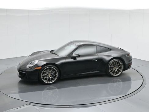 Used 2023 Porsche 911 Carrera image 45