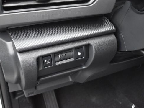 New 2026 Subaru Crosstrek 2.5i Limited image 8