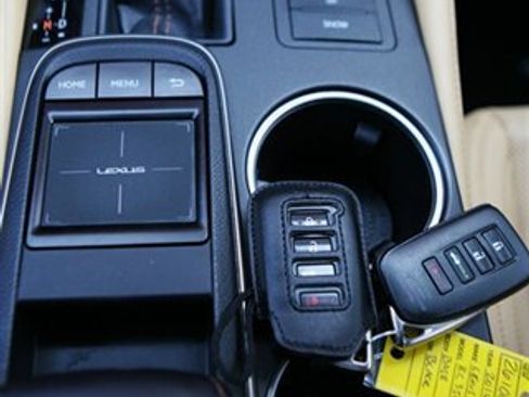 Used 2016 Lexus RC 350 AWD image 25