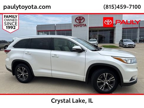 Used 2016 Toyota Highlander XLE AWD/4WD image 1