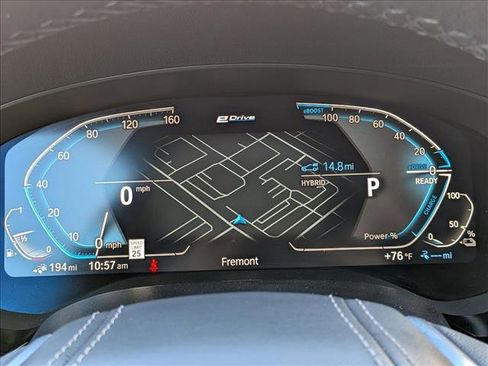 Used 2021 BMW 530e xDrive w/ Convenience Package image 11