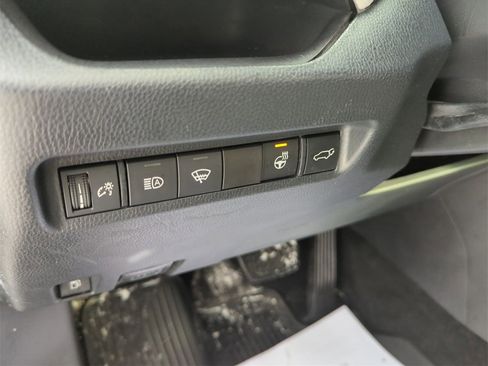 Used 2020 Toyota RAV4 XLE w/ Convenience Package image 20