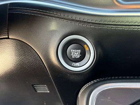 Used 2020 Dodge Challenger R/T Scat Pack w/ Shaker Package image 23