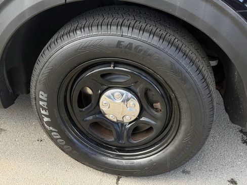 Used 2021 Ford Explorer Police Interceptor Utility AWD image 38