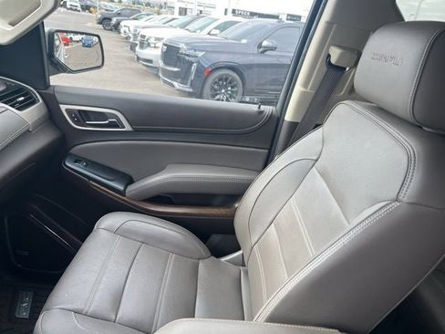 Used 2018 GMC Yukon Denali w/ Open Road Package image 11