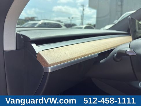 Used 2025 Tesla Model Y Long Range RWD image 25