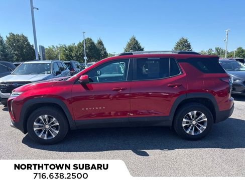 Used 2025 Chevrolet Equinox LT w/ Convenience Package II AWD/4WD image 3