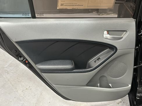 Used 2017 Kia Forte LX FWD image 21