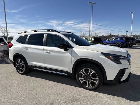 Certified 2025 Subaru Ascent Limited w/ Popular Package #1 image 2