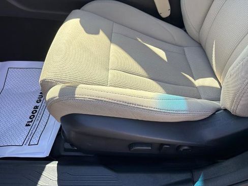 Used 2022 Subaru Legacy Premium image 19