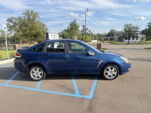 Used 2008 Ford Focus SES FWD image 4