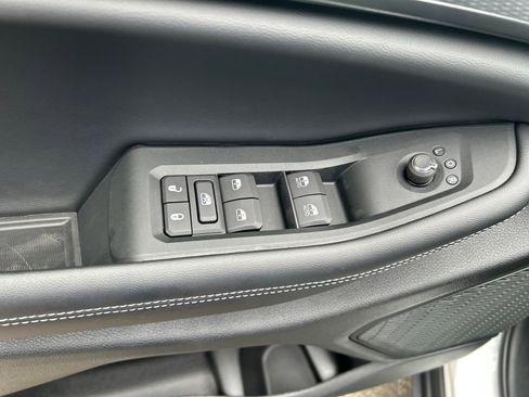 New 2025 Jeep Grand Cherokee Laredo w/ Trailer Tow Package image 12