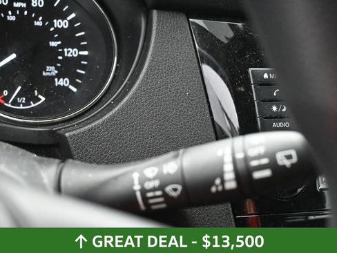 Used 2020 Nissan Rogue Sport S image 26