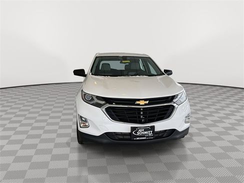 Used 2018 Chevrolet Equinox LS image 3