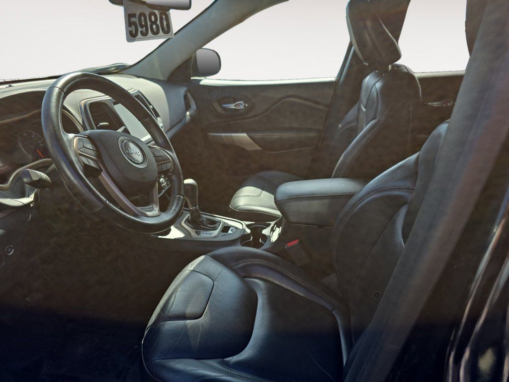 Certified 2018 Jeep Cherokee Limited AWD/4WD image 14