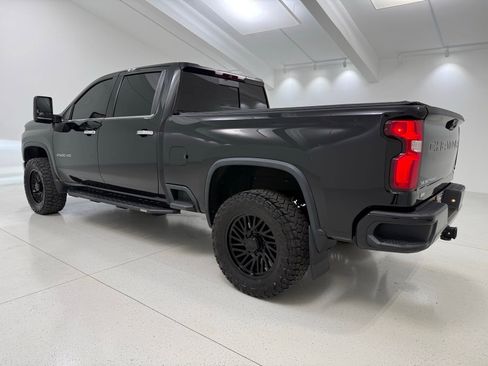 Used 2022 Chevrolet Silverado 2500 LTZ w/ LTZ Convenience Package AWD/4WD image 4