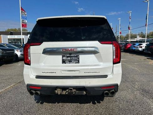 Used 2023 GMC Yukon XL Denali image 4