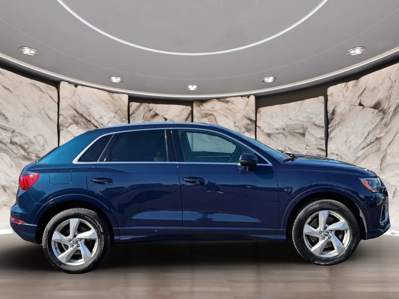 Used 2020 Audi Q3 2.0T Premium w/ Convenience Package AWD/4WD image 6