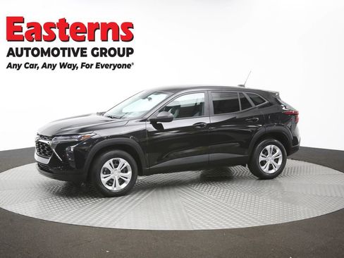 Used 2024 Chevrolet Trax LS FWD image 56