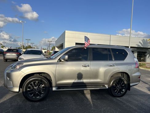 Used 2022 Lexus GX 460 Premium w/ Premium Package AWD/4WD image 15