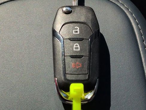 New 2025 Ford Maverick XL image 31