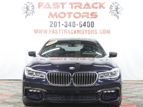 Used 2017 BMW 750i xDrive AWD/4WD image 2