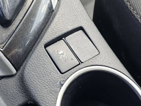 Used 2019 Toyota Corolla LE FWD image 15