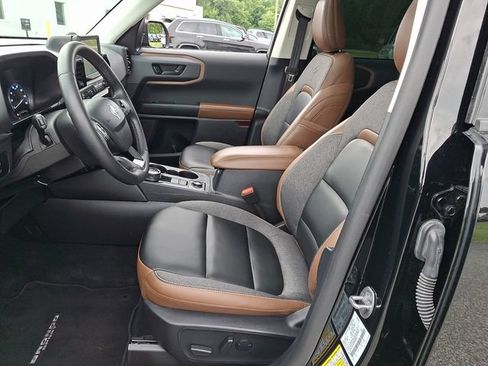 Used 2024 Ford Bronco Sport Outer Banks w/ Tech Package AWD/4WD image 13