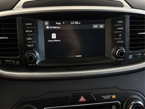 Used 2019 Kia Sorento S AWD/4WD image 40