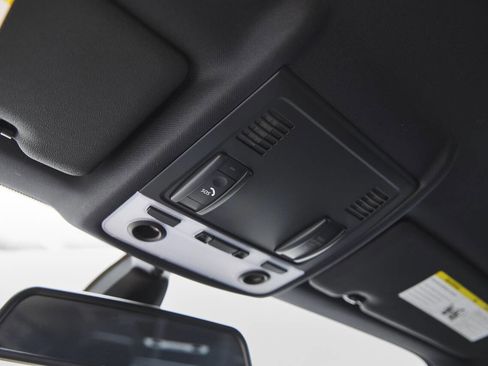 Used 2011 BMW 1 Series M image 78