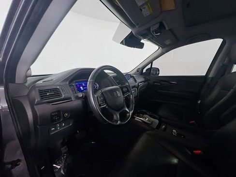 Used 2019 Honda Pilot Touring image 21