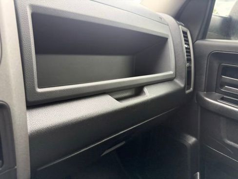 Used 2018 RAM 2500 Tradesman w/ Chrome Appearance Group AWD/4WD image 28