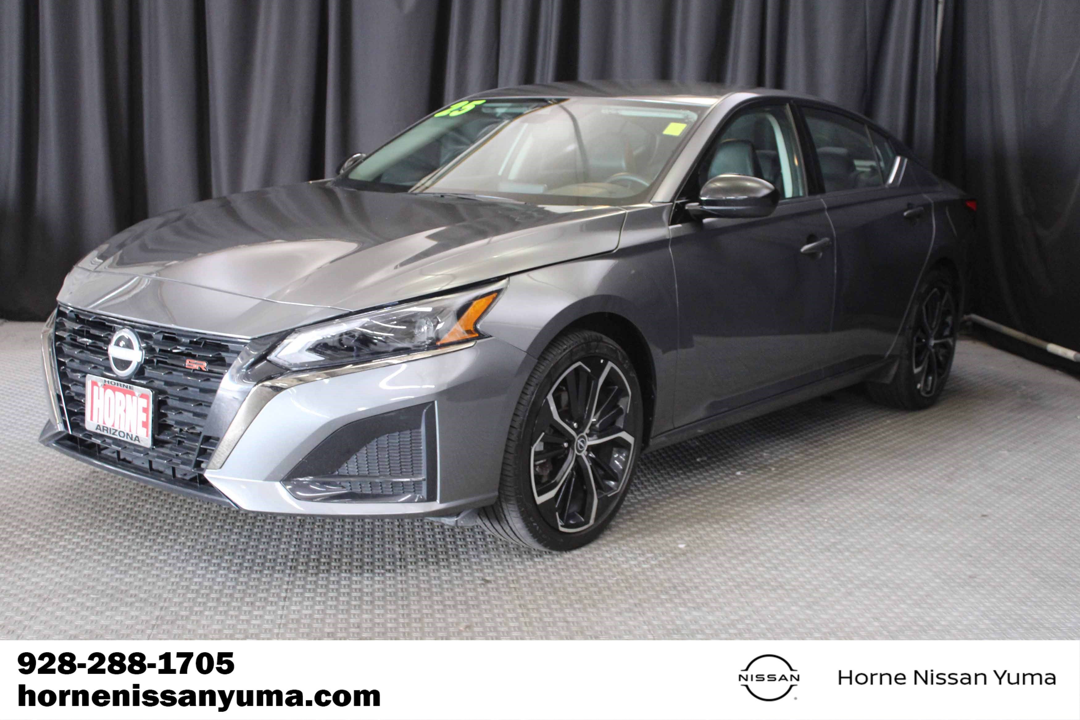 Used 2025 Nissan Altima 2.5 SR AWD/4WD image 3