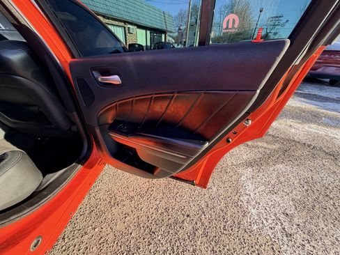 Used 2016 Dodge Charger R/T Scat Pack w/ Technology Group RWD image 52
