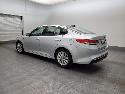 Used 2016 Kia Optima EX w/ Premium Package image 3