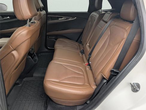 Used 2023 Lincoln Nautilus Reserve w/ Equipment Group 201A image 31