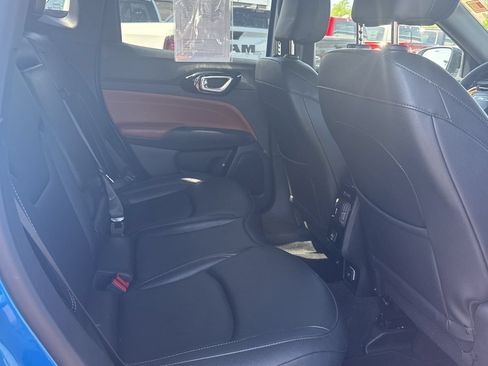 Used 2025 Jeep Compass Limited AWD/4WD image 27