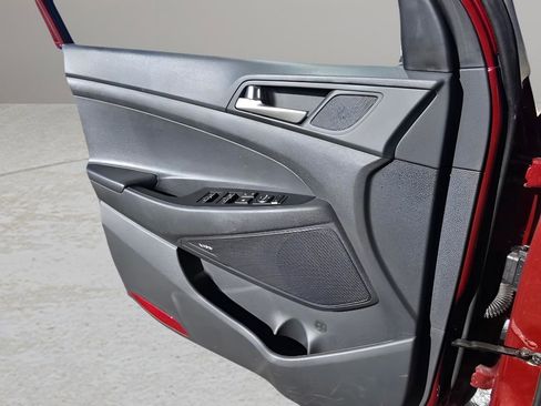 Used 2019 Hyundai Tucson Limited image 17