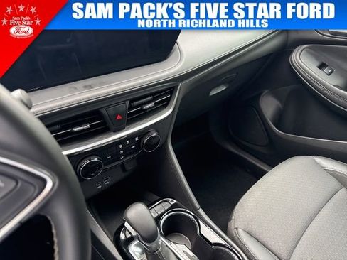 Used 2025 Buick Encore GX Preferred image 9