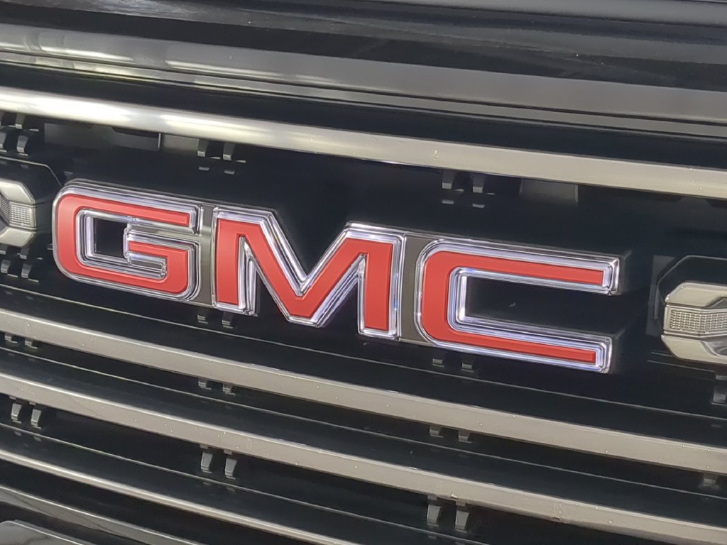 Used 2020 GMC Sierra 1500 AT4 w/ AT4 Premium Package AWD/4WD image 15